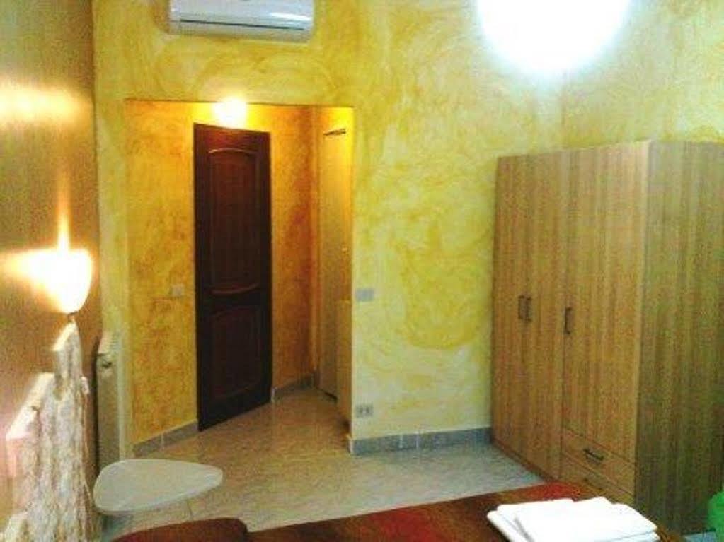 Gigi Holiday Rooms Rome Exterior photo