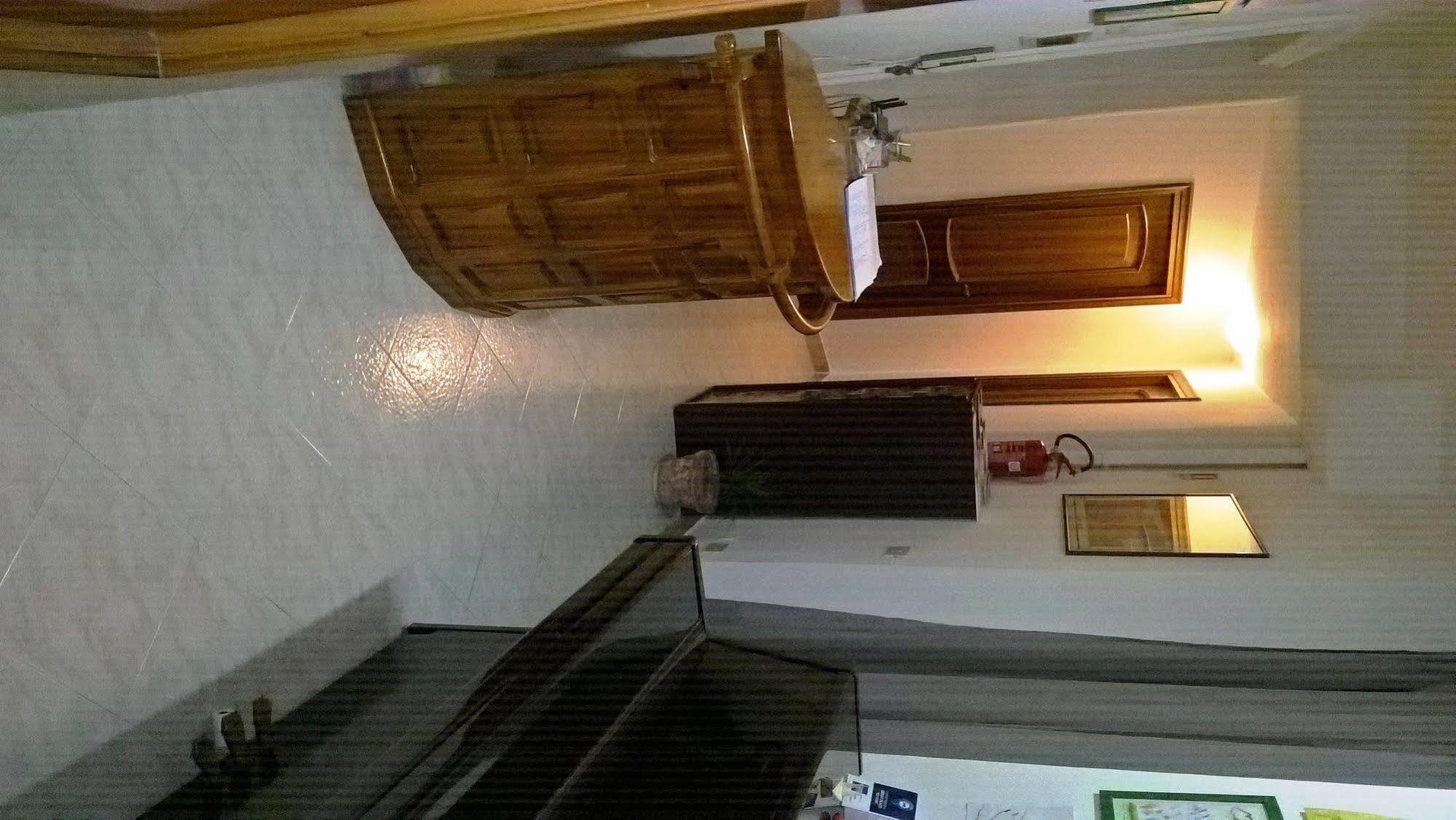 Gigi Holiday Rooms Rome Exterior photo